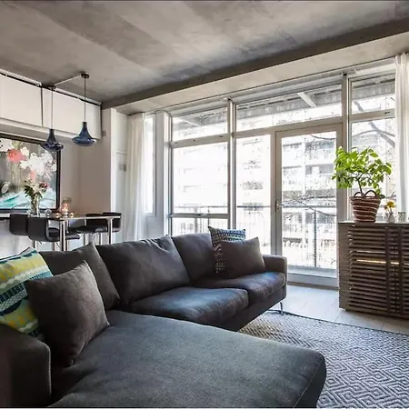 Canal-Side Apartment In Shoreditch London Exterior photo